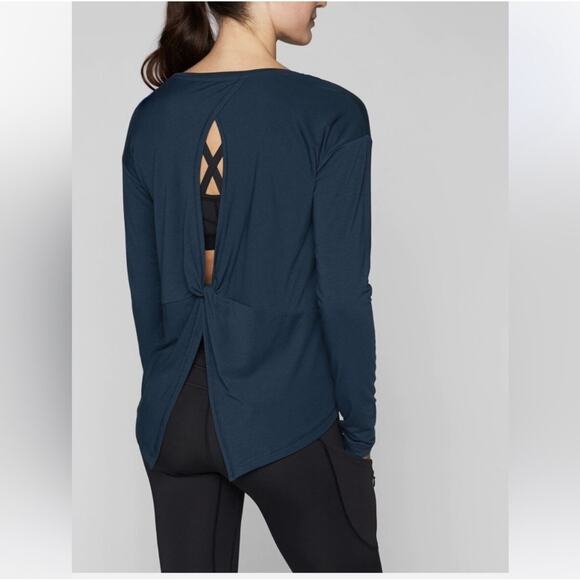 Athleta Top Womens Small Blue Essence Twist Back Long Sleeve Yoga Pilates Gym - Picture 1 of 8